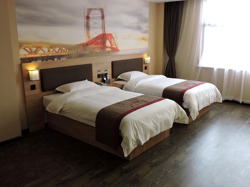 Сюйчжоу: Thank Inn Plus Hotel Xuzhou Pizhou Tiefu Town Jiulongshan Scenic Spot