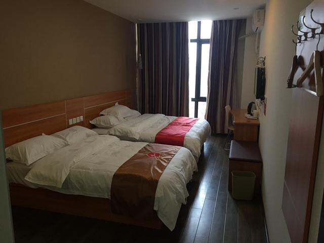 Шанхай: Thank Inn Plus Hotel Suzhou kunshan International Convention and Exhibition Center