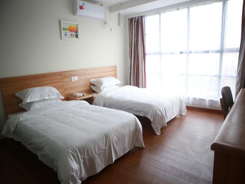 Шэньчжэнь: Thank Inn Plus Hotel Shenzhen Airport North Branch
