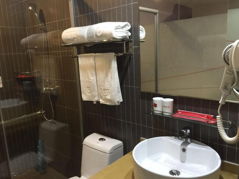 Цюаньчжоу: Thank Inn Chain Hotel Fujian Quanzhou Anxi County Yongan Road