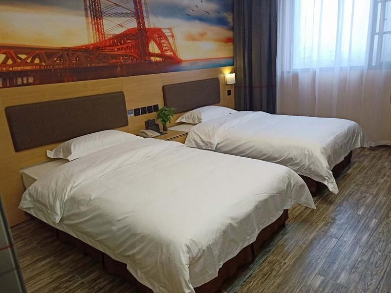 Джин-Чжоу: Thank Inn Plus Hotel Hubei Jingzhou City Jingzhou District Railway Station