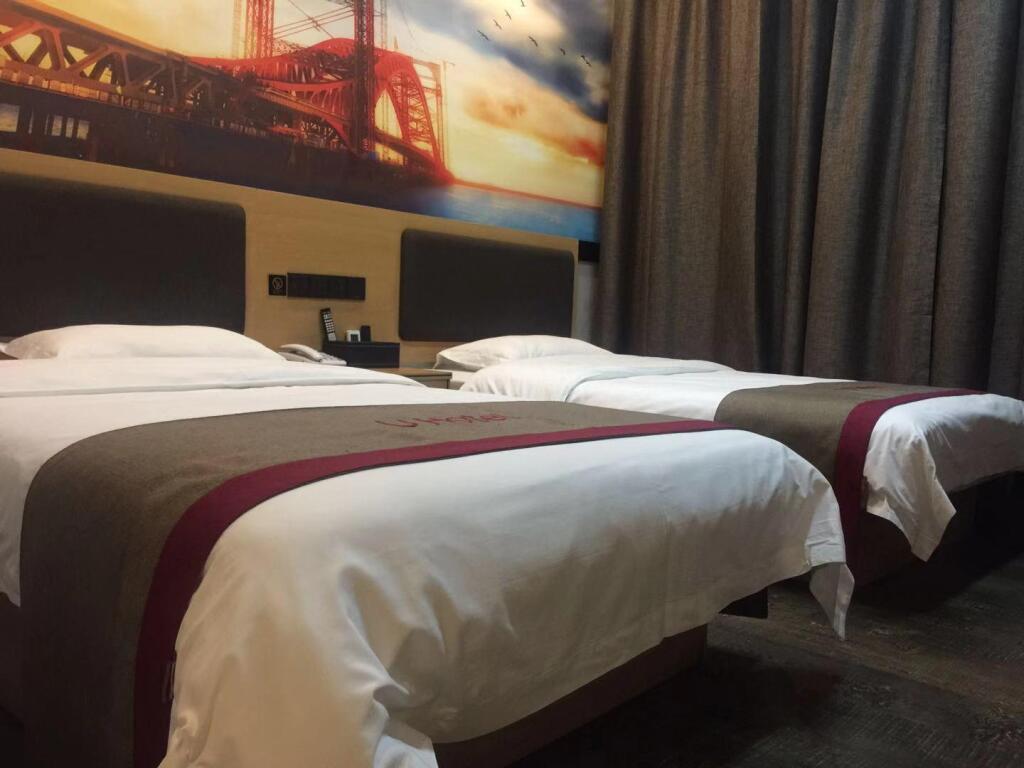 Наньчан: Thank Inn Plus Hotel Xufang Passenger Station