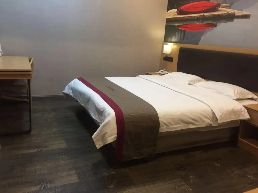 Наньчан: Thank Inn Plus Hotel Xufang Passenger Station