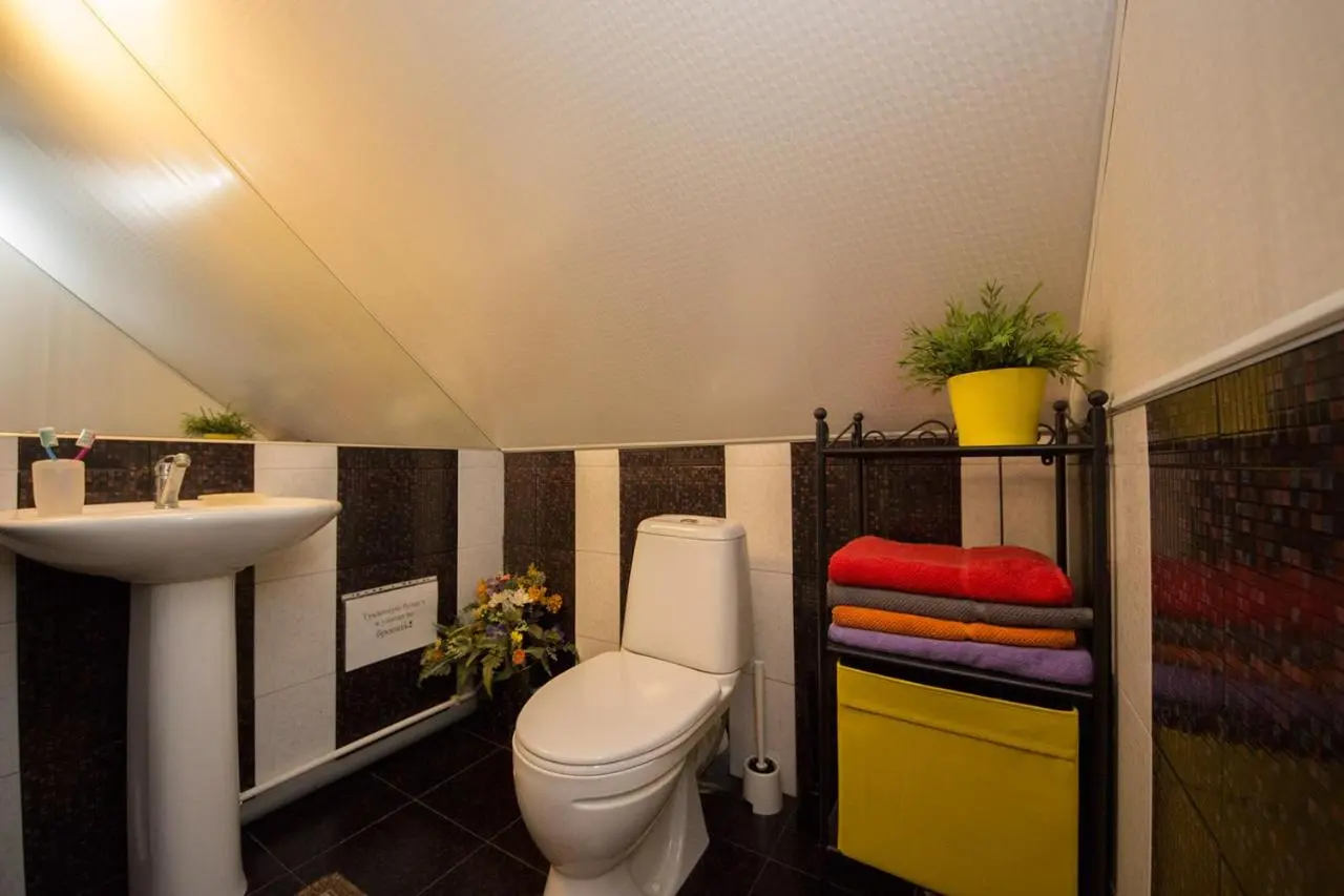 Витязево: Guest House Larisa
