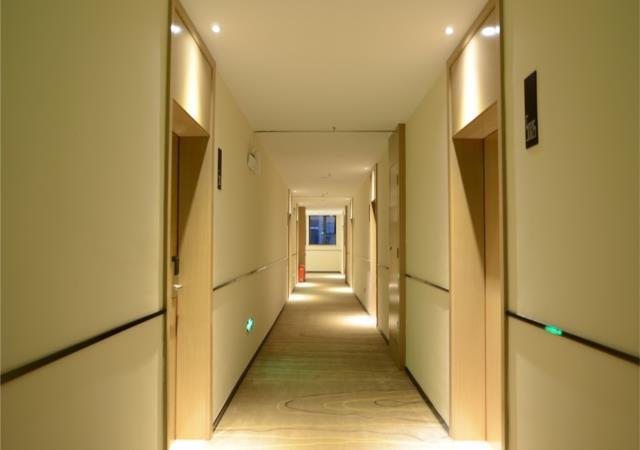 Ухань: City Comfort Inn Wuhan Guanggu Ouyada