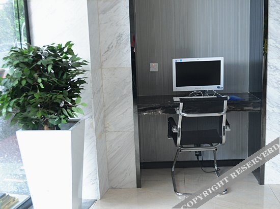 Цзинмэнь: City Comfort Inn Jingmen Nantai
