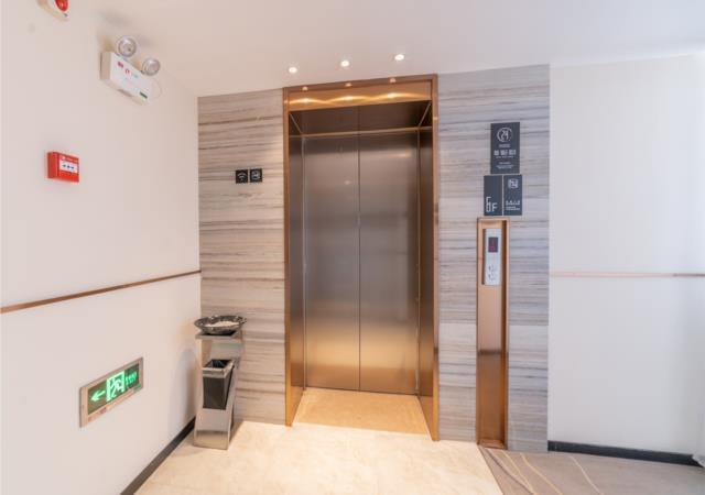 Учжоу: City Comfort Inn Wuzhou Teng County Bus Station
