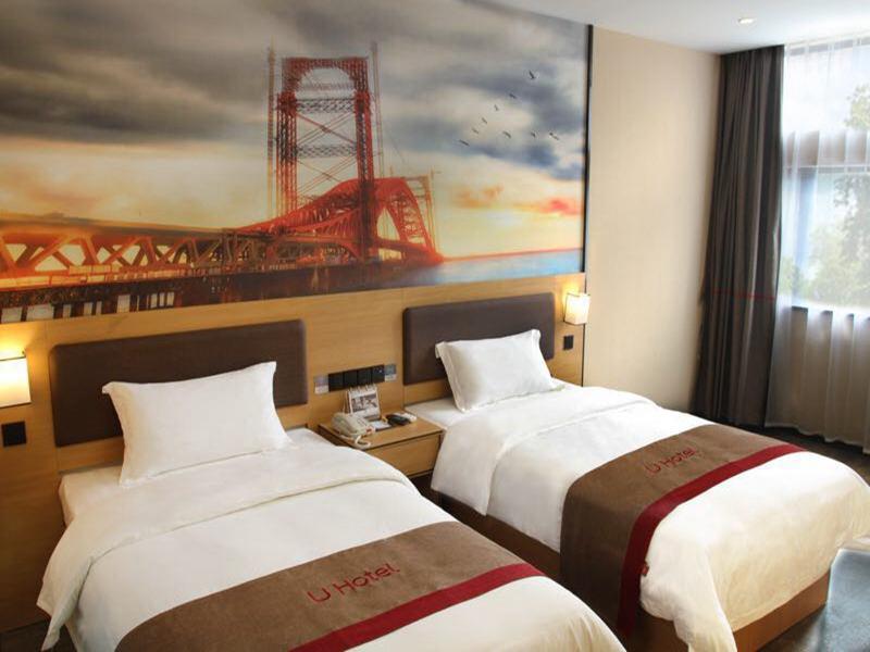 Ухань: Thank Inn Plus Hotel Hubei Wuhan Huangpi District Wuhu Bailong Oriental City