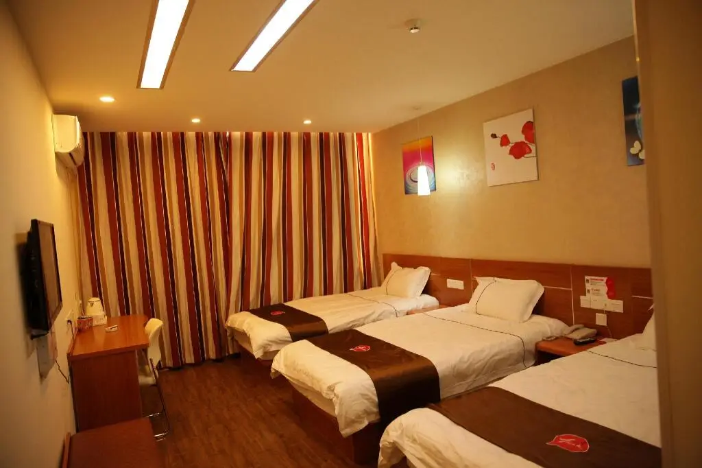 Хецзе: Thank Inn Plus Hotel Shandong Heze Yuncheng Bus Station