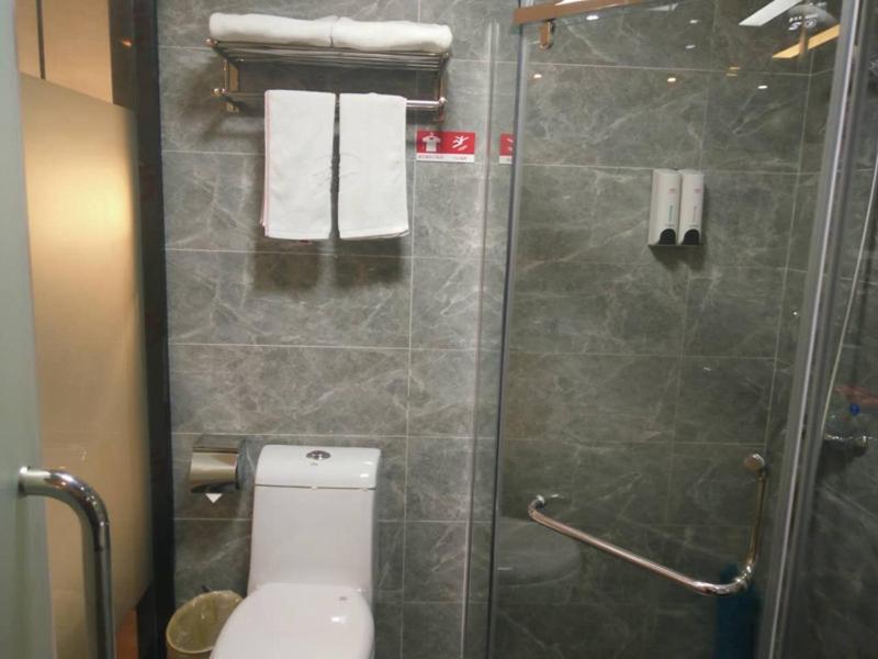 Чжунсян: Thank Inn Plus Hotel Hubei Jingmen Zhongxiang Chengtian East Road