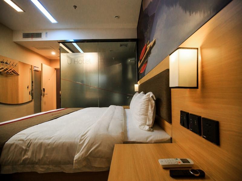 Thank Inn Plus Hotel Chongqing Qijiang high-speed Railway Station Sports Center — фото 1
