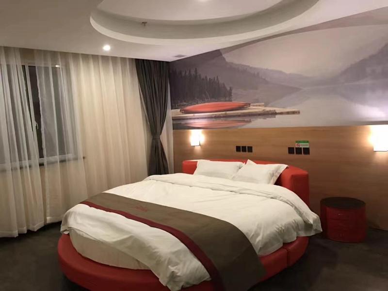 Шанхай: Thank Inn Plus Hotel Shanghai Jinshan District Zhuhang Town