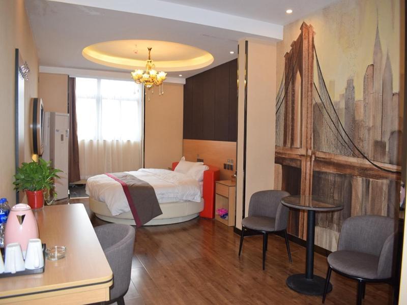 Чжоукоу: Thank Inn Hotel He'Nan Zhoukou Chuanhui District Zhoukou Normal University