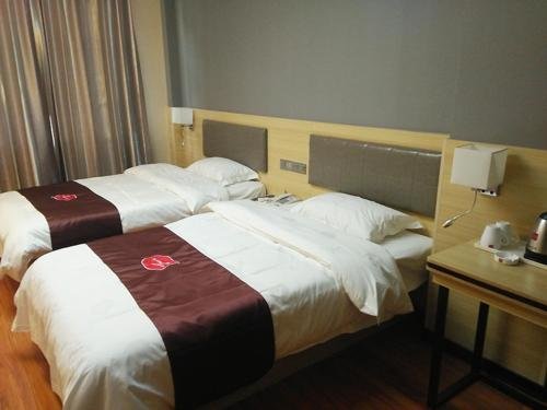 Тунляо: Thank Inn Hotel Inner Mongolia Tongliao Kerqin District Tienan Kundulun Street
