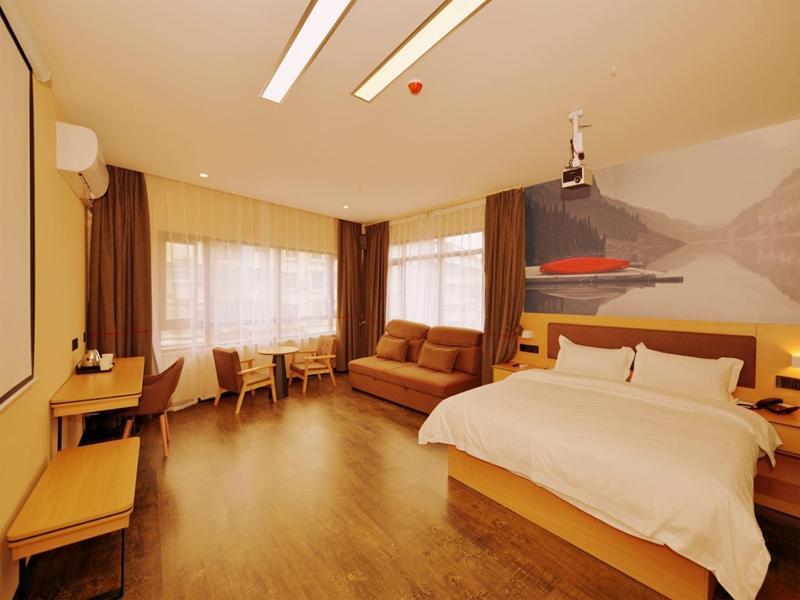 Цзыян: Thank Inn Hotel Sichuan Ziyang Yanjiang District Walmart
