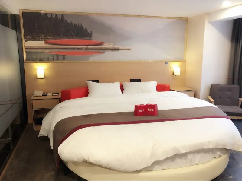 Гуйян: Thank Inn Hotel Guizhou Guiyang Guanshanhu District High-Speed Railway North Station