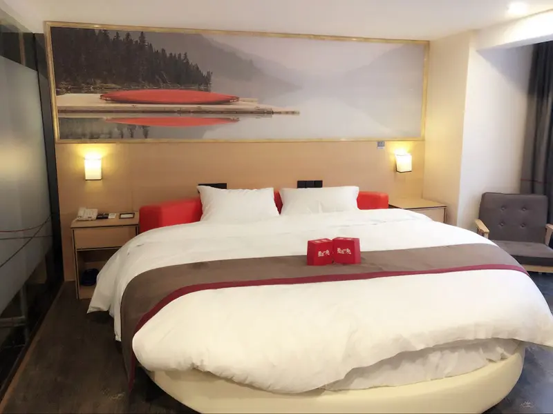 Гуйян: Thank Inn Hotel Guizhou Guiyang Guanshanhu District High-Speed Railway North Station