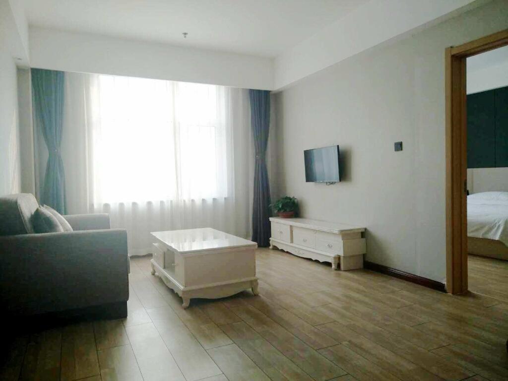 Таншань: Thank Inn Plus Hotel Hebei Tangshan Lunan District Railway Station