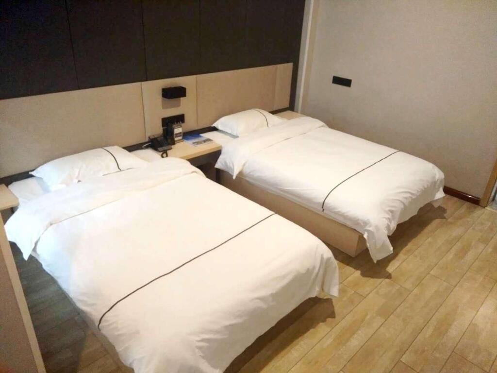 Таншань: Thank Inn Plus Hotel Hebei Tangshan Lunan District Railway Station