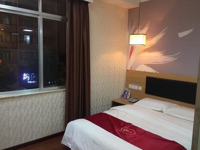 Маоминг: Thank Inn Hotel Guangdong Maoming Xinyi City Zhongxing Avenue