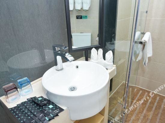 Чжэнчжоу: Xana Lite· Zhengzhou Provincial Center Store