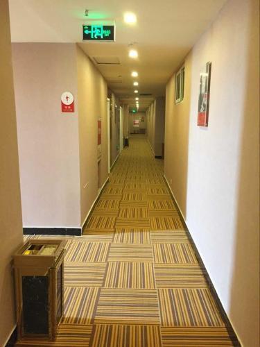 Шицзячжуан: Thank Inn Hotel Hebei Shijiazhuang Luancheng Media University