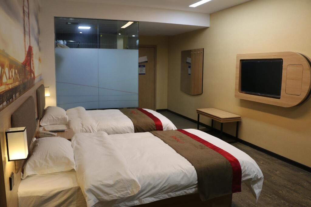 Циндао: Thank Inn Hotel Shandong Qingdao Pingdu City Xinhe County Yanwei Road