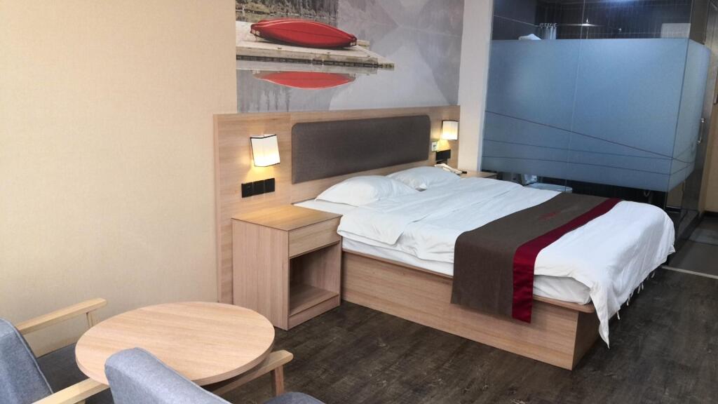 Циндао: Thank Inn Hotel Shandong Qingdao Pingdu City Xinhe County Yanwei Road