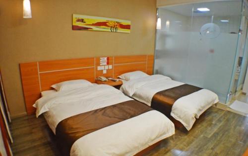 Шицзячжуан: Thank Inn Hotel Hebei Shijiazhuang Zanhuang Bus Station