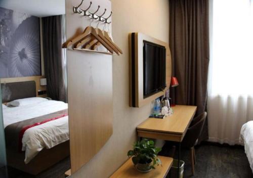 Чунцин: Thank Inn Hotel Chongqing Qianjiang District Xinhua East Road