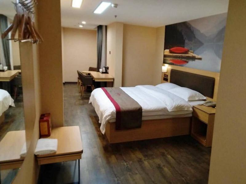 Сиань: Thank Inn Plus Hotel Shaanxi Xi'An Baqiao District Fangzhicheng Metro Station