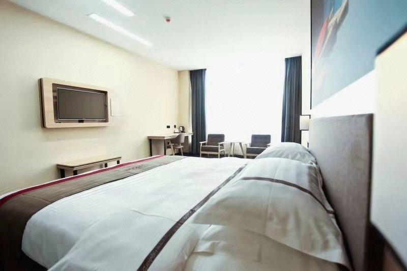 Юйлинь: Thank Inn Hotel Shanxi Yulin Jingbian County New Bus Station