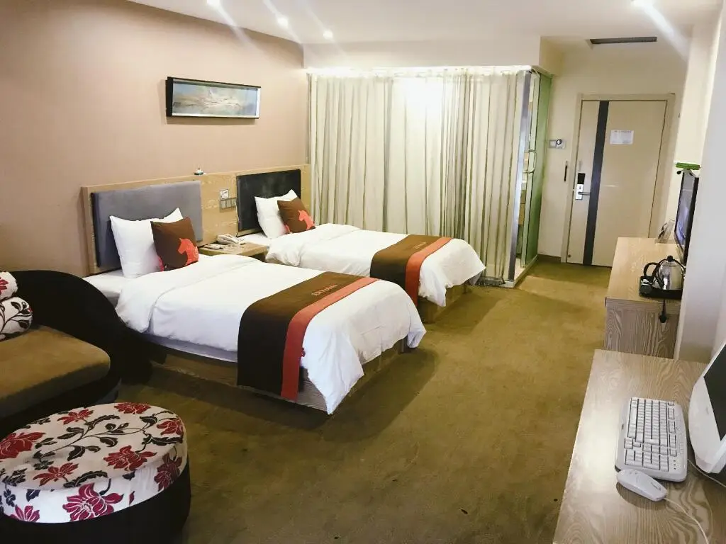 Бенгбу: Jun Hotel Anhui Bengbu Economic Development Zone Baolong Square