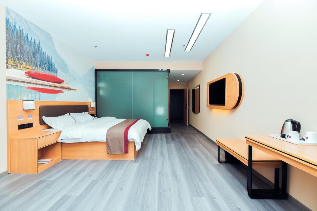 Наньчан: Thank Inn Hotel Jiangxi Nanchang Qingyunpu District Hongdu Nan Avenue