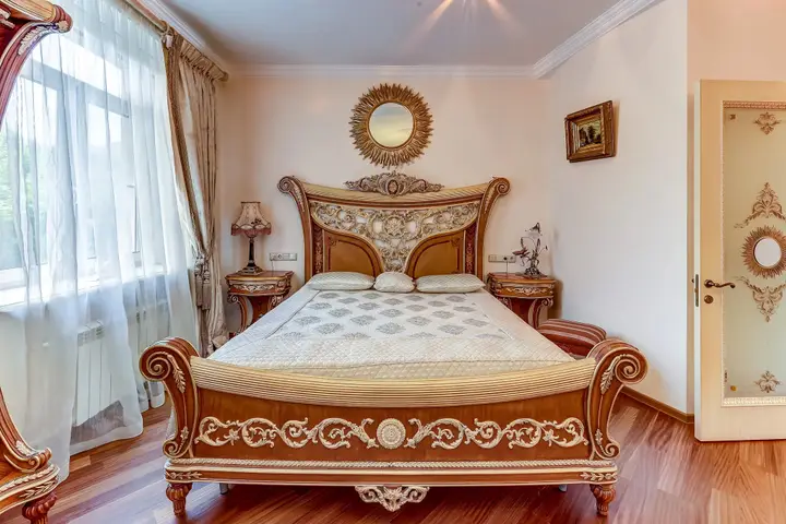 Санкт-Петербург: Апартаменты Venera Your personal Hermitage for a week