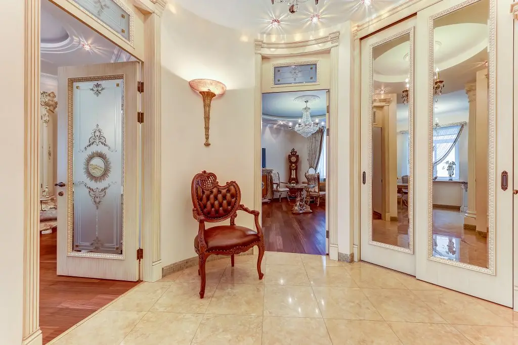 Санкт-Петербург: Апартаменты Venera Your personal Hermitage for a week
