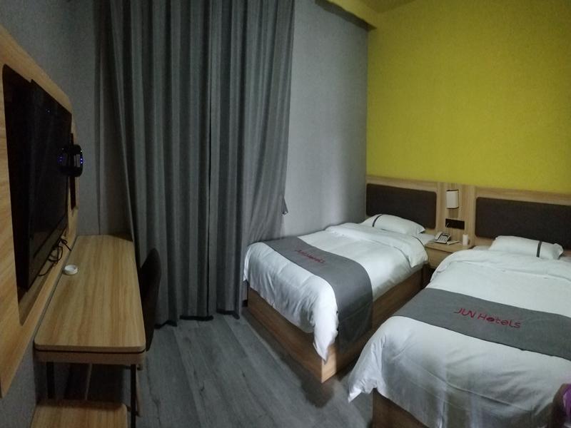 Чандэ: Jun Hotel Hunan Changde Wuling District Renmin Zhong Road