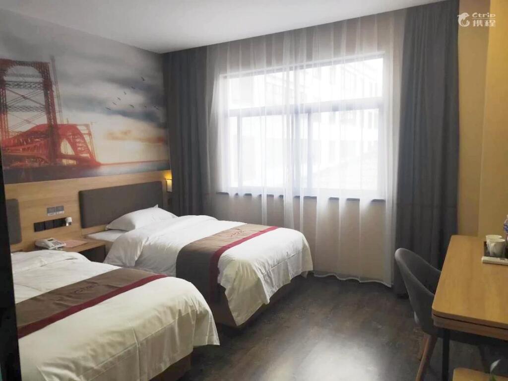 Сюйчжоу: Thank Inn Hotel Jiangsu Xuzhou Cangzhou City Chuangzhuang