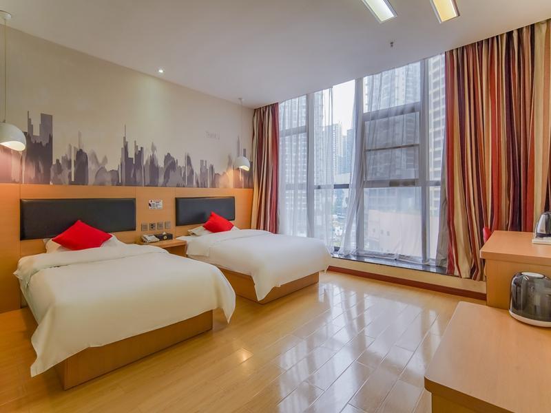 Гуйян: Thank Inn Hotel Guizhou Guiyang Xiaohe District Qingshuijiang Road Metro Station