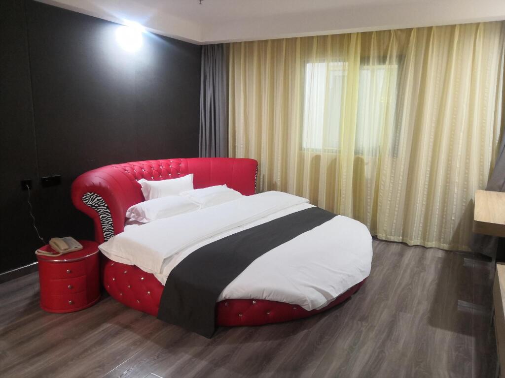 Шицзячжуан: UP and IN Hotel Hotel Hebei Shijiazhuangqiao Xi District Zhongshan Xi Road Xinbai Plaza
