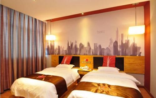 Куньмин: Thank Inn Chain Hotel Yunnan Kunming Shilin County Tunxi Road