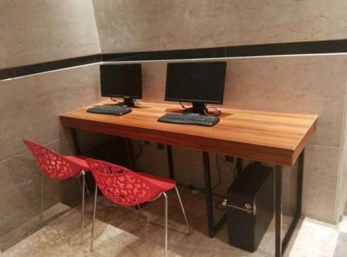 Куньмин: Thank Inn Chain Hotel Yunnan Kunming Shilin County Tunxi Road