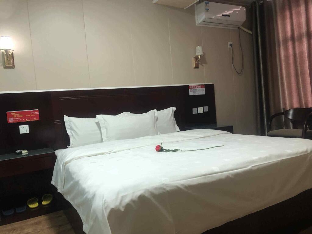 Шанцю: Thank Inn Hotel He'nan Shangqiu Railway Station Zhanqian Road West Branch