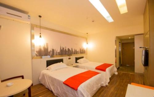 Чэнду: Thank Inn Hotel Sichuan Normal University Chenglong Branch