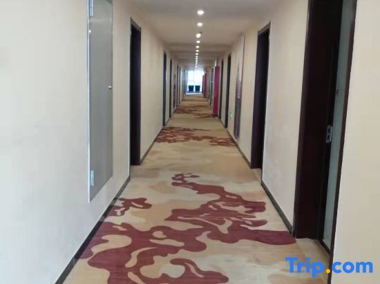 Цзинань: James Joyce Coffetel· Ji'Nan Changqing District Government Jingshi Xi Road