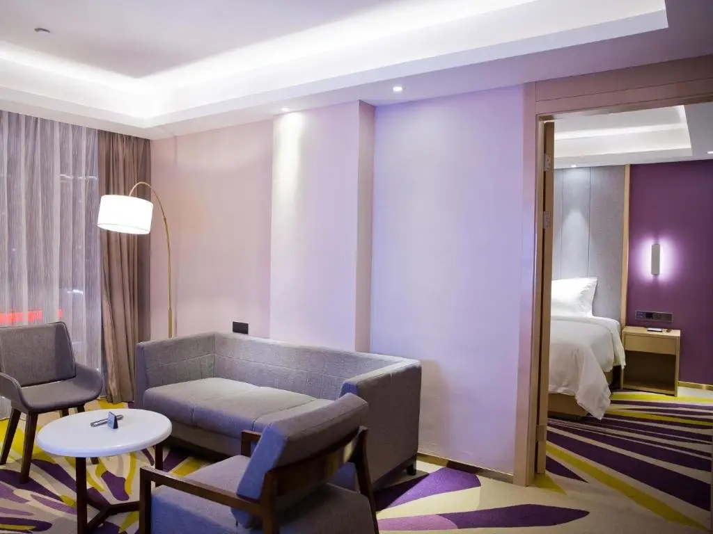 Шэньчжэнь: Lavande Hotels· Shenzhen Pingshan High Speed Railway Station Shuanglong Metro Station