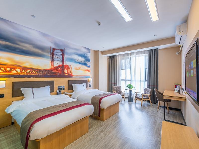 Гуйян: Thank Inn Plus Hotel Guizhou Guiyang Baiyun District Greenland International Plaza