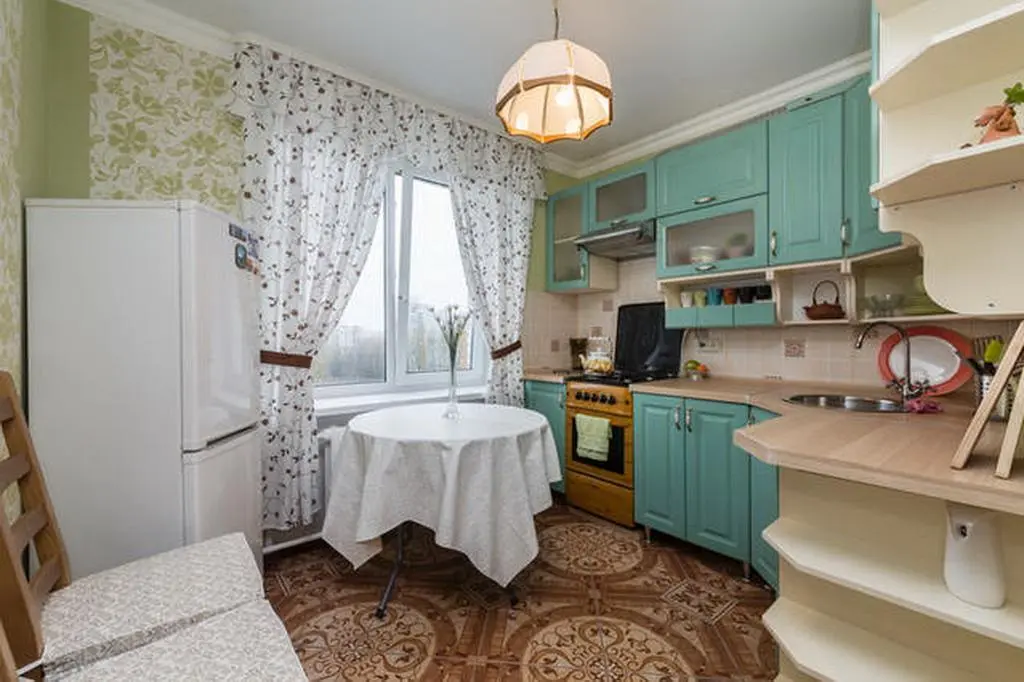 Санкт-Петербург: Apartment Ordzhonikidze 55