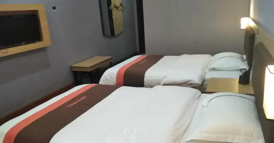 Хуанган: Jun Hotel Hubei Huanggang Huangmei County Renmin Avenue
