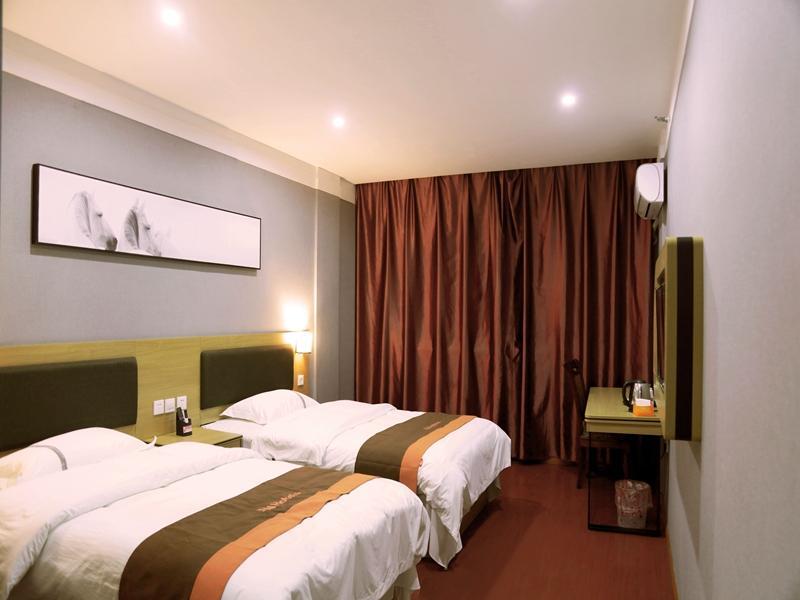 Хуанган: Jun Hotel Hubei Huanggang Huangmei County Renmin Avenue